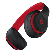 Load image into Gallery viewer, Studio 3 Beats wireless - Black red